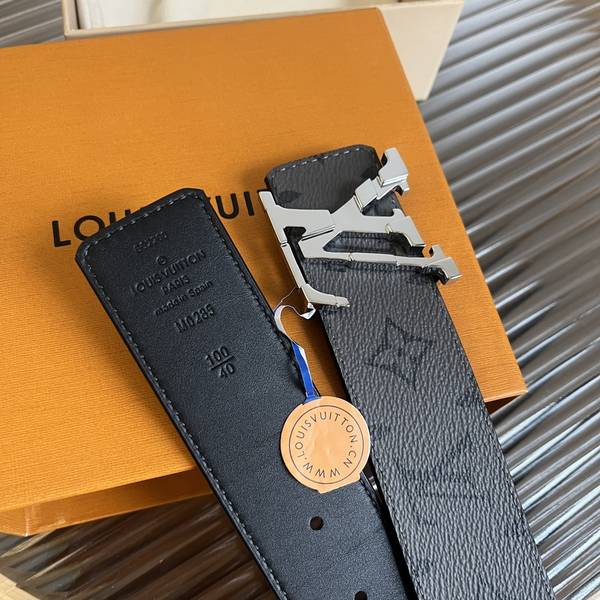 Louis Vuitton 40MM Belt LVB00364